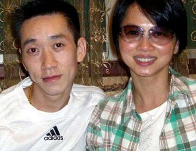 刘玉翠老公是谁 有在忙工作的男友但拍拖20多年还没结婚